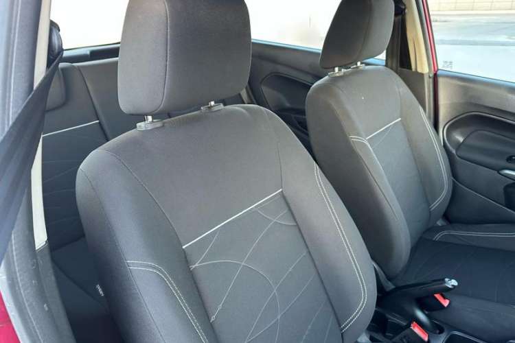 Used Ford Fiesta 2013 Hatchback 1.5L Automatic Fashion Edition Interior 14