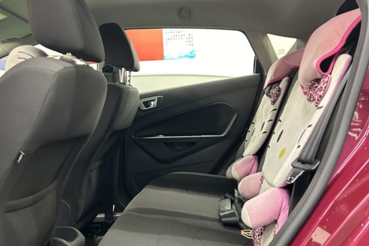 Used Ford Fiesta 2013 Hatchback 1.5L Automatic Fashion Edition Interior 2
