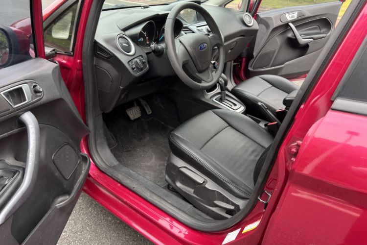 Used Ford Fiesta 2013 Hatchback 1.5L Automatic Fashion Edition Interior 2