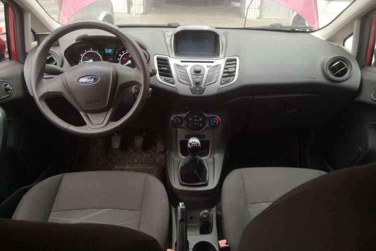 Used Ford Fiesta 2013 Sedan 1.5L Manual Fashion Edition Interior 2