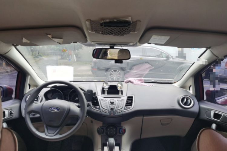 Used Ford Fiesta 2013 Sedan 1.5L Automatic Fashion Edition Interior 2