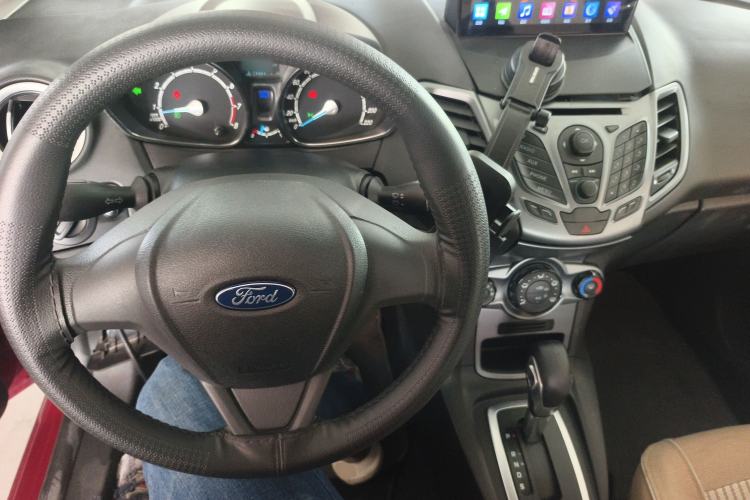Used Ford Fiesta 2013 Hatchback 1.5L Automatic Fashion Edition Interior 2