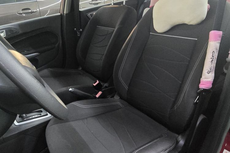 Used Ford Fiesta 2013 Hatchback 1.5L Automatic Fashion Edition Interior 3