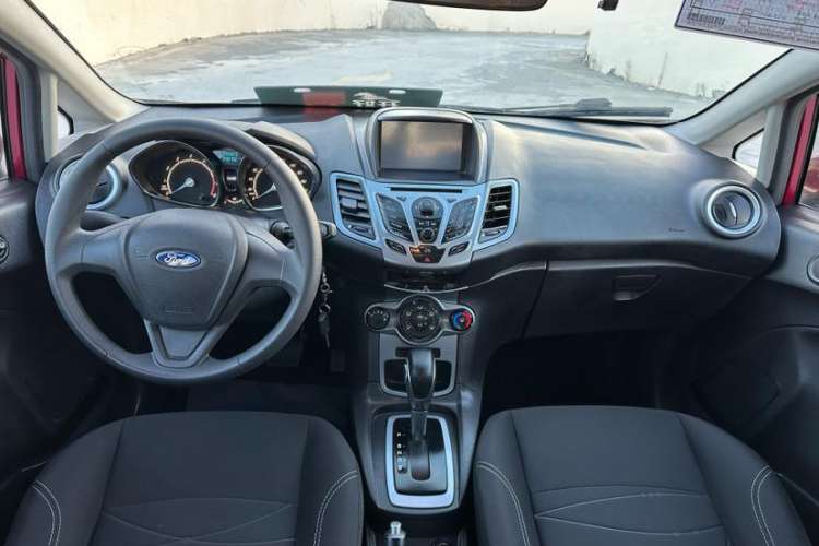 Used Ford Fiesta 2013 Hatchback 1.5L Automatic Fashion Edition Interior 3