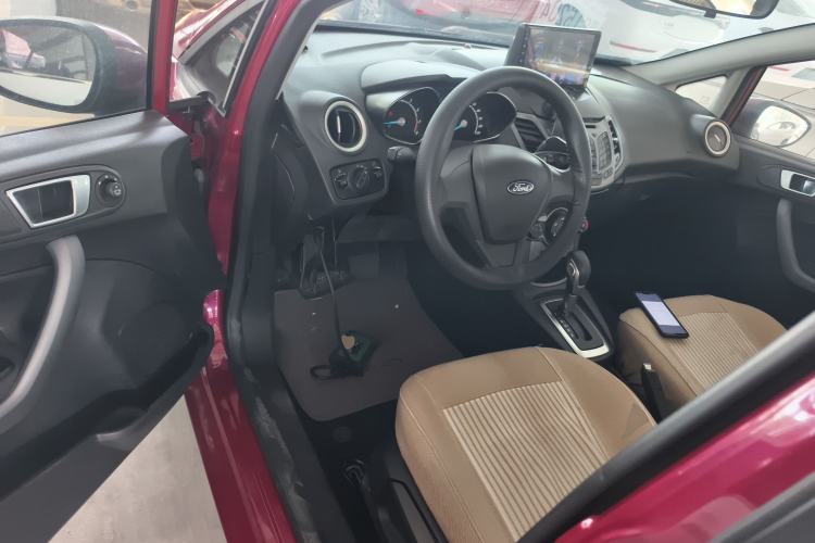 Used Ford Fiesta 2013 Hatchback 1.5L Automatic Fashion Edition Interior 3
