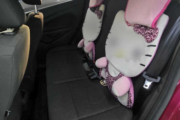 Used Ford Fiesta 2013 Hatchback 1.5L Automatic Fashion Edition Interior 6