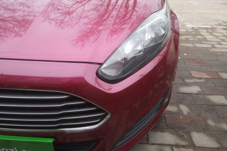Used Ford Fiesta 2013 Sedan 1.5L Manual Fashion Edition Left Front Headlight