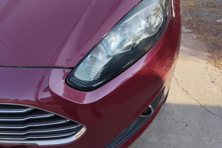 Used Ford Fiesta 2013 Hatchback 1.5L Automatic Fashion Edition Left Front Headlight