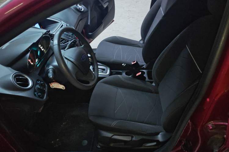 Used Ford Fiesta 2013 Hatchback 1.5L Automatic Fashion Edition Left Front Seat
