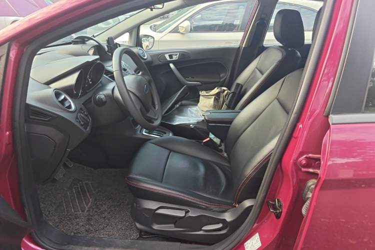 Used Ford Fiesta 2013 Hatchback 1.5L Automatic Fashion Edition Left Front Seat