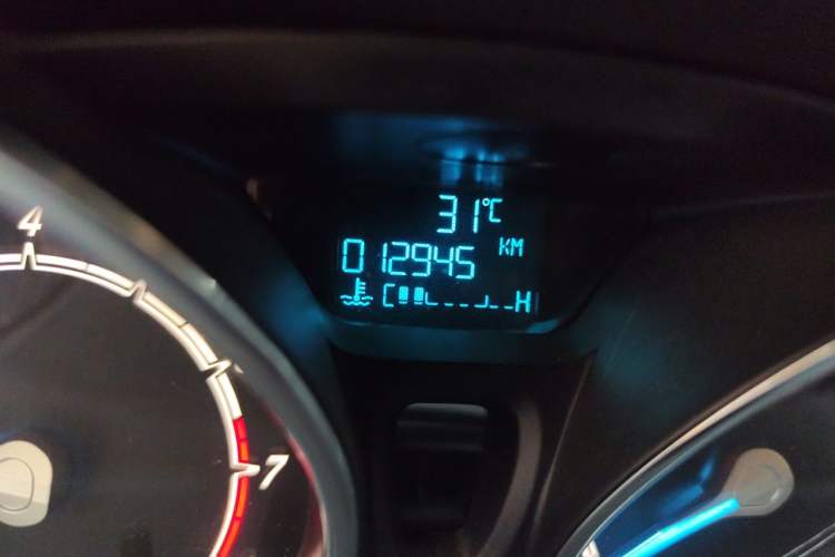 Used Ford Fiesta 2013 Hatchback 1.5L Manual Fashion Edition Odometer Close Up