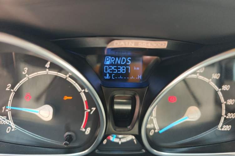 Used Ford Fiesta 2013 Sedan 1.5L Automatic Fashion Edition Odometer Close Up