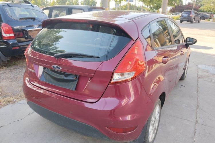 Used Ford Fiesta 2013 Hatchback 1.5L Automatic Fashion Edition Rear Right 45 Deg
