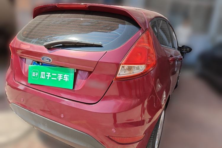 Used Ford Fiesta 2013 Hatchback 1.5L Manual Fashion Edition Rear Right 45 Deg