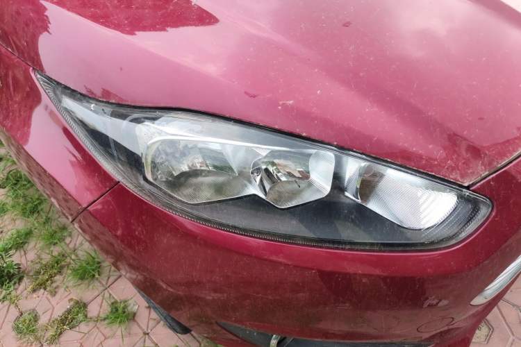 Used Ford Fiesta 2013 Hatchback 1.5L Manual Fashion Edition Right Front Headlight