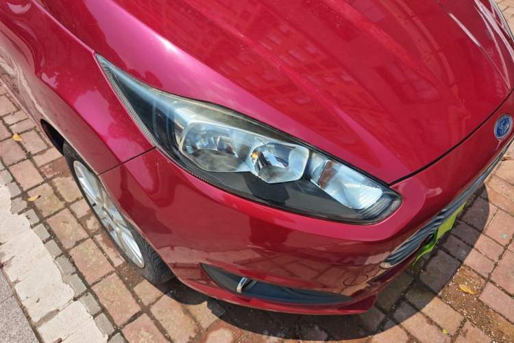 Used Ford Fiesta 2013 Sedan 1.5L Automatic Fashion Edition Right Front Headlight