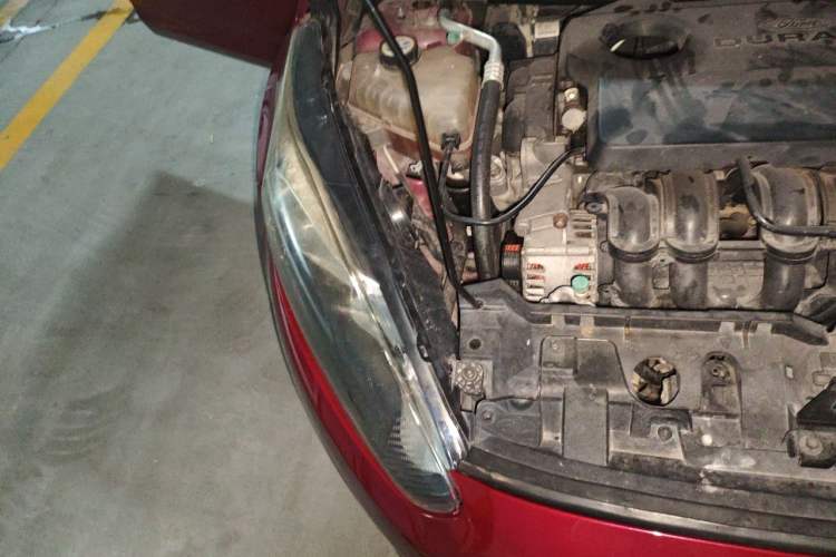 Used Ford Fiesta 2013 Hatchback 1.5L Automatic Fashion Edition Right Front Headlight