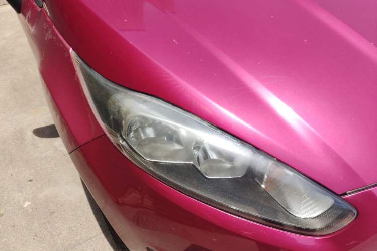 Used Ford Fiesta 2013 Hatchback 1.5L Automatic Fashion Edition Right Front Headlight