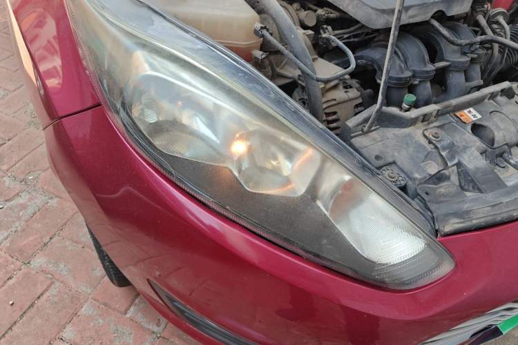 Used Ford Fiesta 2013 Hatchback 1.5L Manual Fashion Edition Right Front Headlight