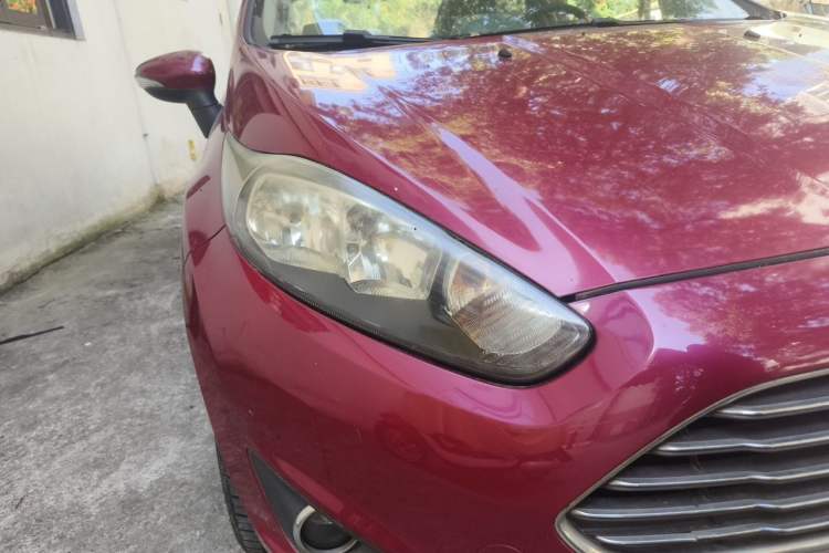 Used Ford Fiesta 2013 Sedan 1.5L Automatic Fashion Edition Right Front Headlight