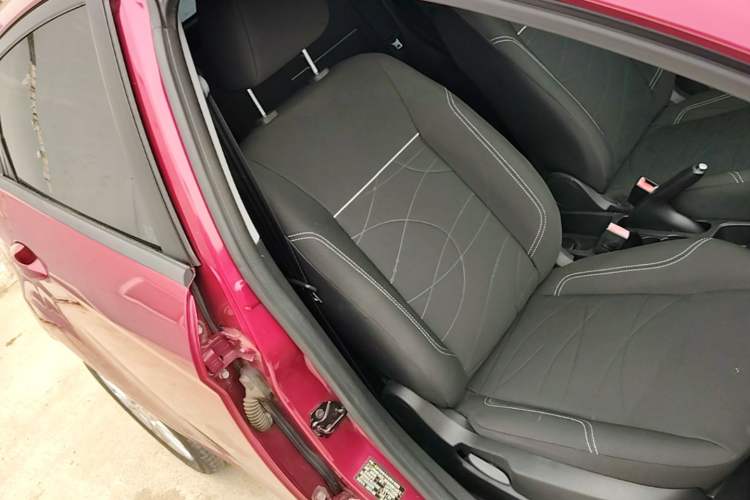 Used Ford Fiesta 2013 Hatchback 1.5L Automatic Fashion Edition Right Front Seat