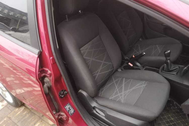 Used Ford Fiesta 2013 Sedan 1.5L Manual Fashion Edition Right Front Seat