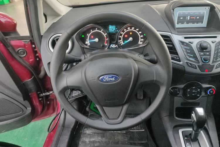 Used Ford Fiesta 2013 Hatchback 1.5L Automatic Fashion Edition Steering Wheel