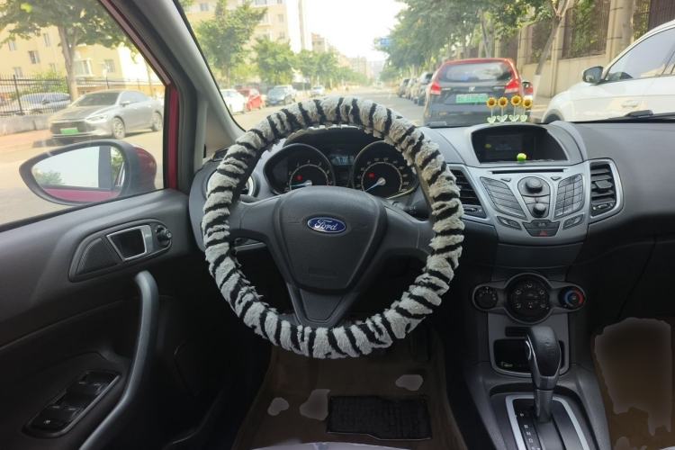 Used Ford Fiesta 2013 Hatchback 1.5L Automatic Fashion Edition Steering Wheel
