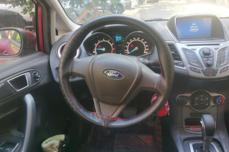 Used Ford Fiesta 2013 Hatchback 1.5L Automatic Fashion Edition Steering Wheel