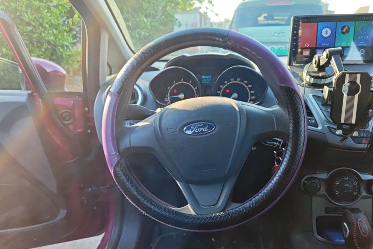 Used Ford Fiesta 2013 Hatchback 1.5L Automatic Fashion Edition Steering Wheel