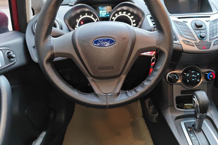 Used Ford Fiesta 2013 Hatchback 1.5L Automatic Fashion Edition Steering Wheel