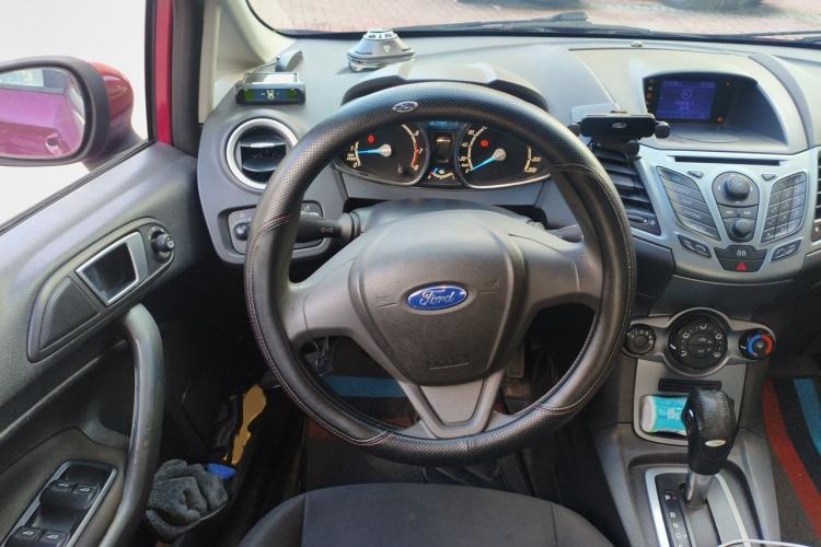 Used Ford Fiesta 2013 Hatchback 1.5L Automatic Fashion Edition Steering Wheel