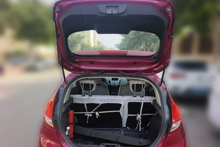 Used Ford Fiesta 2013 Hatchback 1.5L Automatic Fashion Edition Trunk