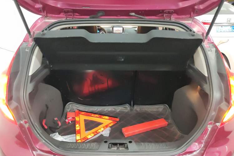Used Ford Fiesta 2013 Hatchback 1.5L Automatic Fashion Edition Trunk