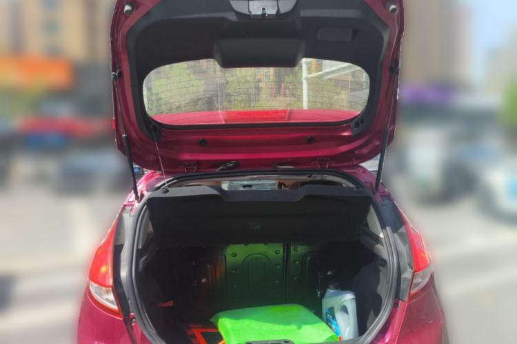 Used Ford Fiesta 2013 Hatchback 1.5L Automatic Fashion Edition Trunk