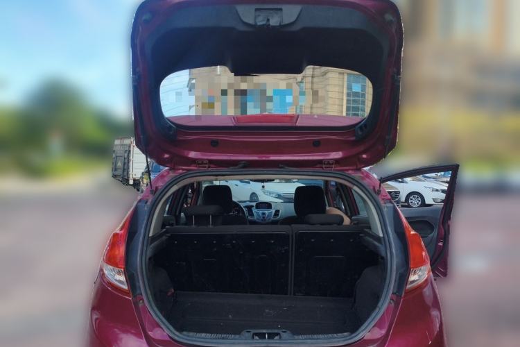 Used Ford Fiesta 2013 Hatchback 1.5L Automatic Fashion Edition Trunk