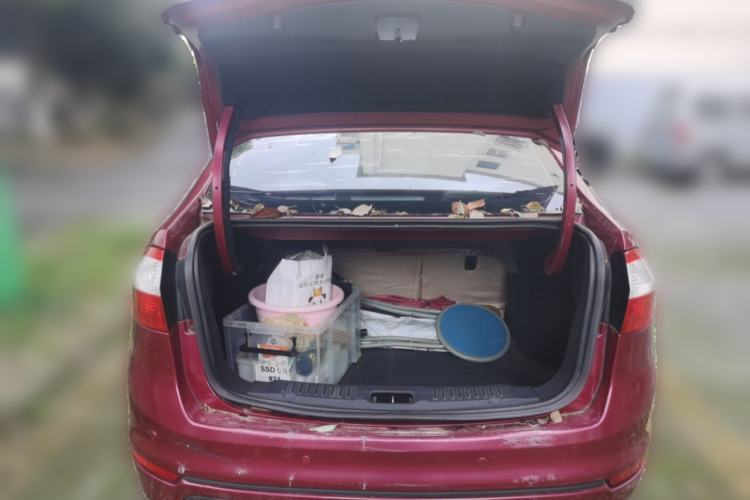 Used Ford Fiesta 2013 Sedan 1.5L Automatic Fashion Edition Trunk