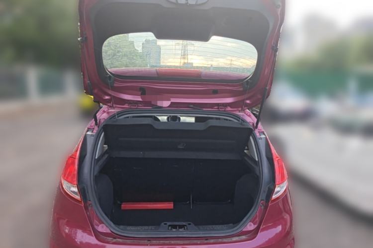 Used Ford Fiesta 2013 Hatchback 1.5L Automatic Fashion Edition Trunk