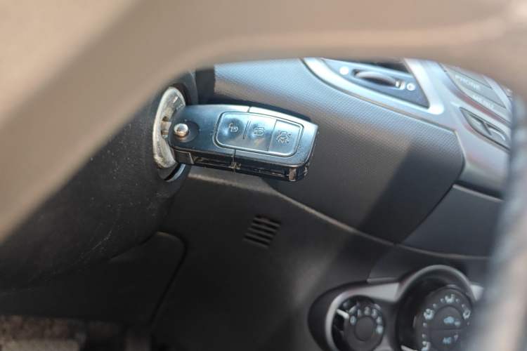 Used Ford Fiesta 2013 Hatchback 1.5L Automatic Fashion Edition Vehicle Key