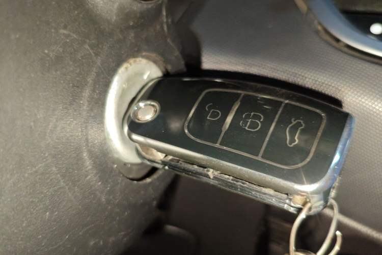 Used Ford Fiesta 2013 Hatchback 1.5L Automatic Fashion Edition Vehicle Key