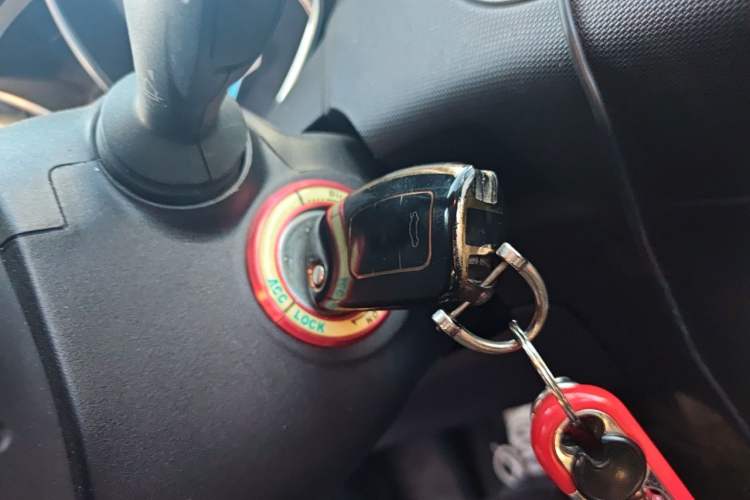 Used Ford Fiesta 2013 Hatchback 1.5L Automatic Fashion Edition Vehicle Key