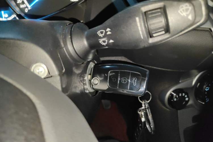Used Ford Fiesta 2013 Hatchback 1.5L Automatic Fashion Edition Vehicle Key