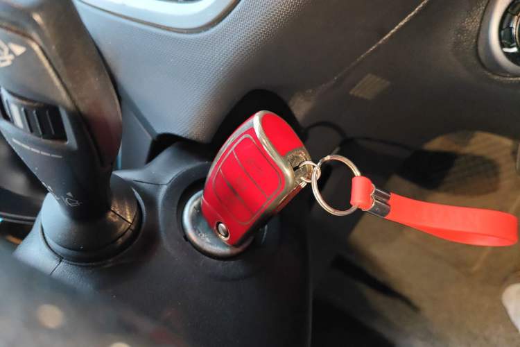 Used Ford Fiesta 2013 Hatchback 1.5L Automatic Fashion Edition Vehicle Key