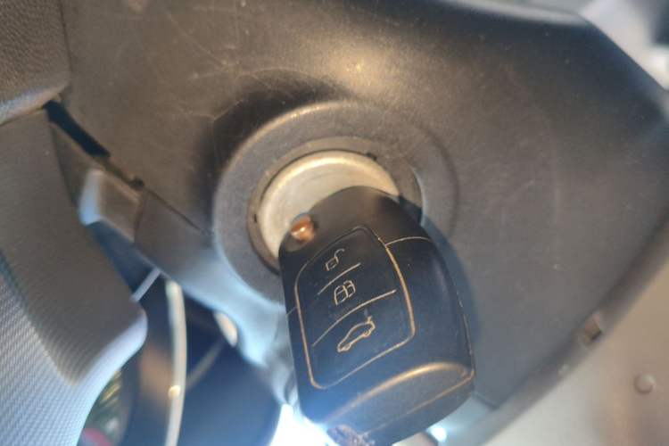 Used Ford Fiesta 2013 Hatchback 1.5L Automatic Fashion Edition Vehicle Key