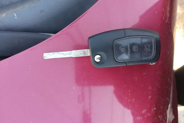 Used Ford Fiesta 2013 Hatchback 1.5L Automatic Fashion Edition Vehicle Key