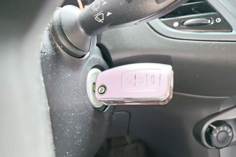 Used Ford Fiesta 2013 Hatchback 1.5L Automatic Fashion Edition Vehicle Key