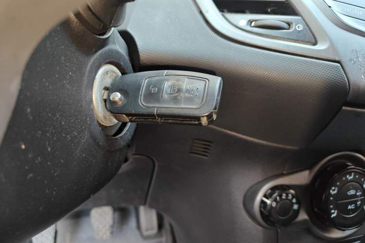 Used Ford Fiesta 2013 Hatchback 1.5L Manual Fashion Edition Vehicle Key
