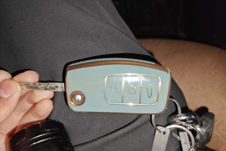 Used Ford Fiesta 2013 Hatchback 1.5L Automatic Fashion Edition Vehicle Key