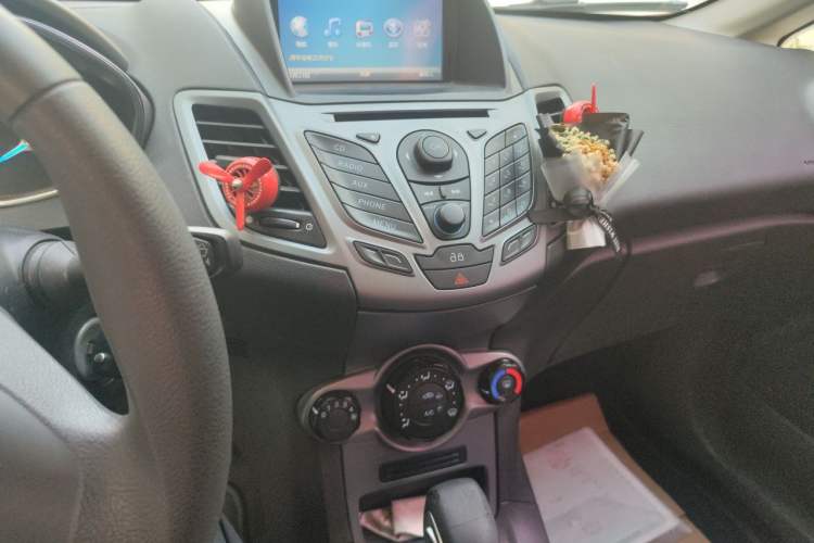 Used Ford Fiesta 2013 Hatchback 1.5L Automatic Fashion Edition Audio And AC Panel