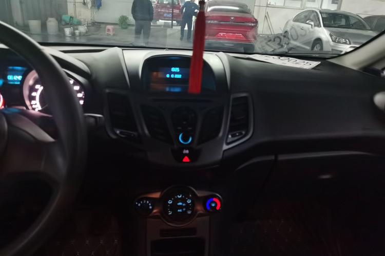 Used Ford Fiesta 2013 Hatchback 1.5L Manual Fashion Edition Audio And AC Panel
